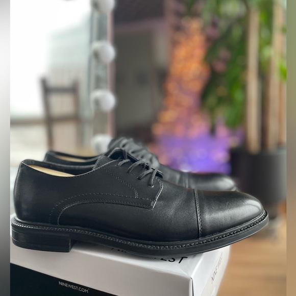 Stafford Lace-Up Leather Shoes - Picture 6 of 14